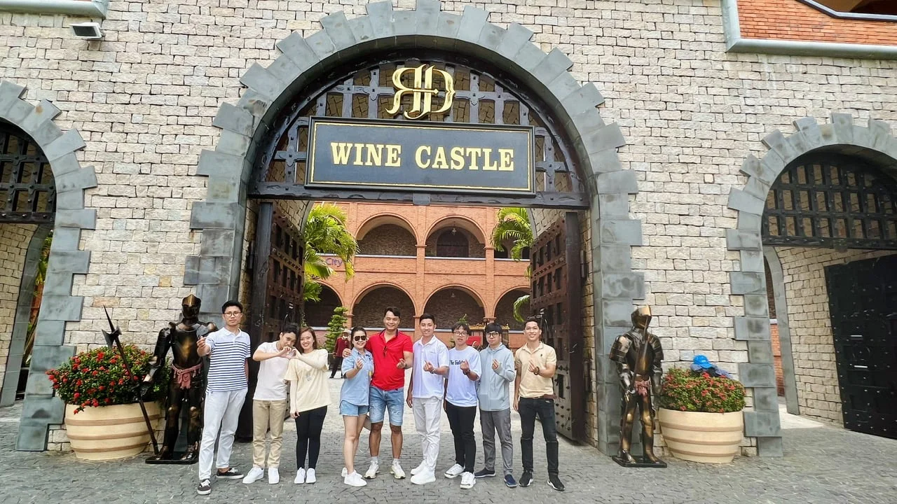 Check in tại Lâu Đài Rượu Vang