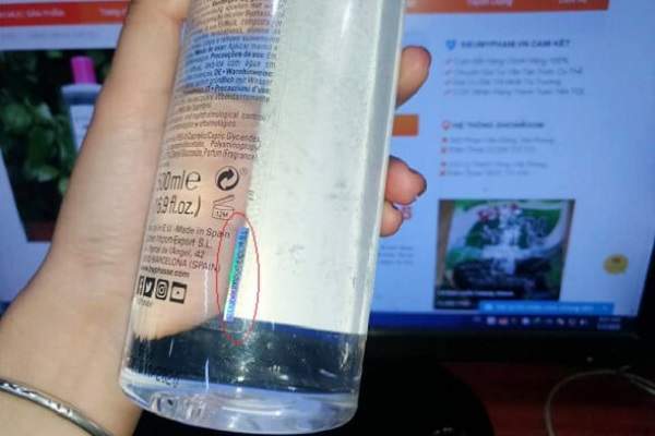 Quan sát tem dán in 3D phân biệt Byphasse